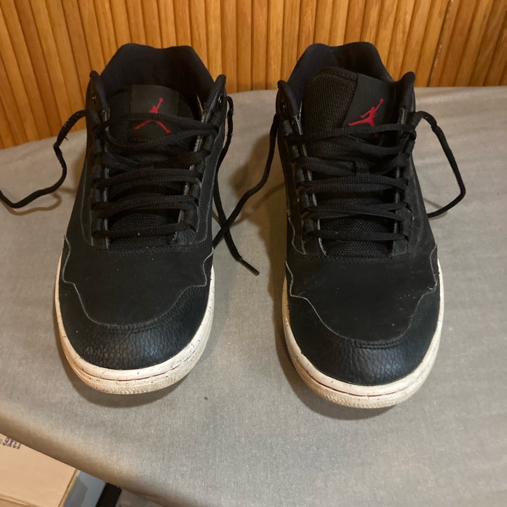 Mens Air Jordan Executive low premium off court